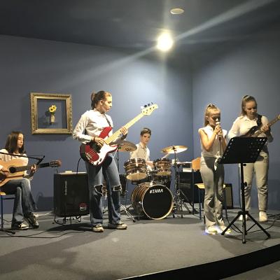 Studio 11