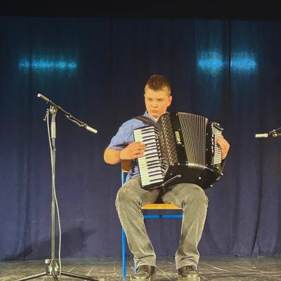 Dan Skole 25 17