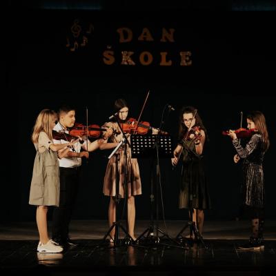 Danskole 24 7